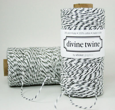 Divine Twine - bavlněný provázek BLACK LICORICE (10 m)