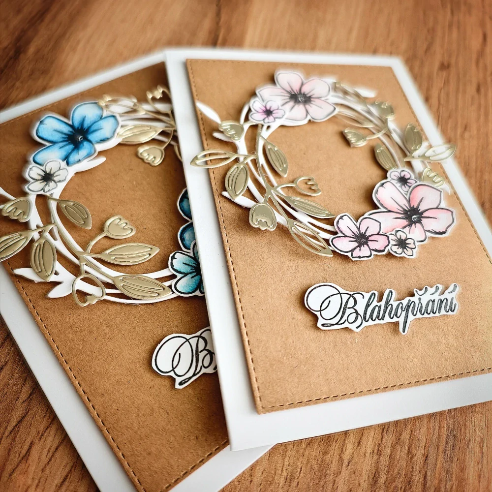 PŘÁNÍ K NAROZENINÁM - věneček s modrými květy