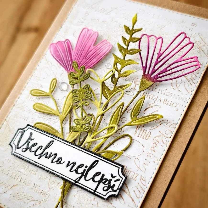 PŘÁNÍ K NAROZENINÁM - luční kvítí na kraft podkladu (874)