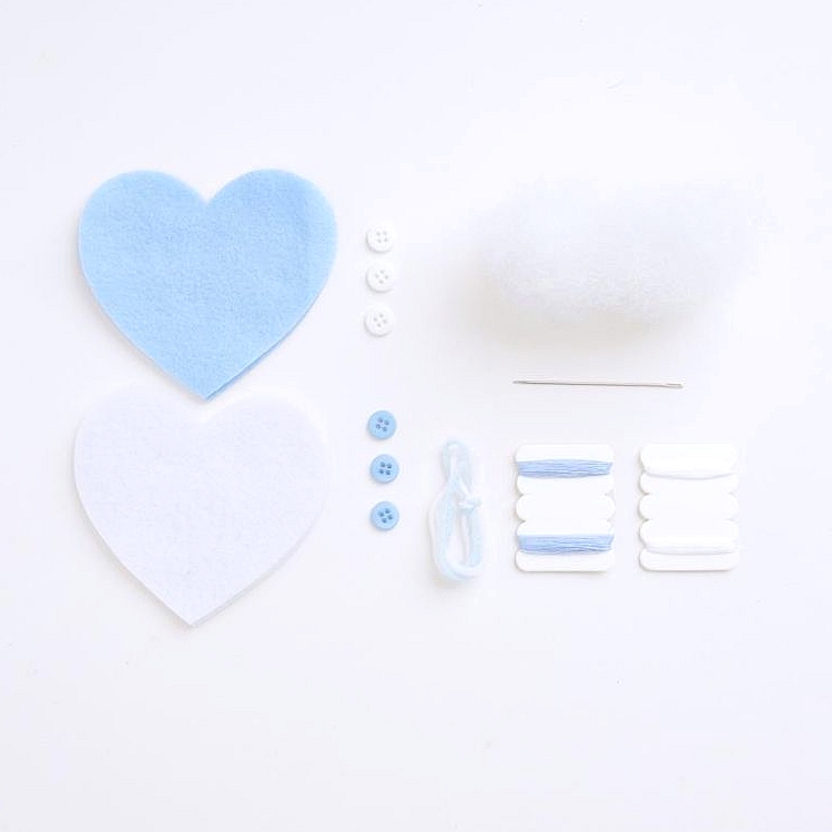 Simply Make - FELT KIT / WINTER HEARTS - sada na šití z filcu