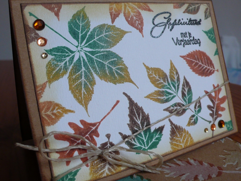 *** Hero Arts - SCATTERING LEAVES - cling razítka