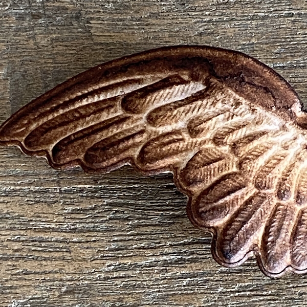 Sizzix - WINGED - 3D embossovací a vyřezávací kapsa