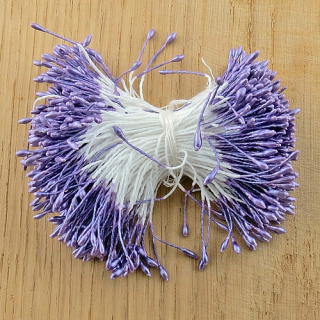 *** Umělé pestíky - SMALL DOUBLE HEAD PEARL STAMENS / LILAC 1.5 mm (350 ks)