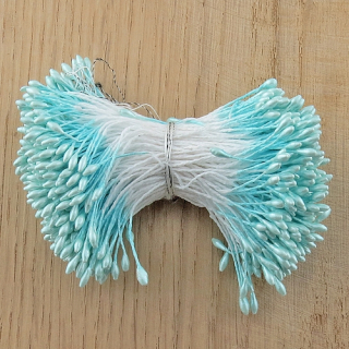 *** Umělé pestíky - SMALL DOUBLE HEAD PEARL STAMENS / BABY BLUE 1.5 mm (350 ks)