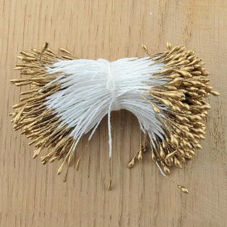 *** Umělé pestíky - SMALL DOUBLE HEAD PEARL STAMENS / GOLD 1.5 mm (350 ks)